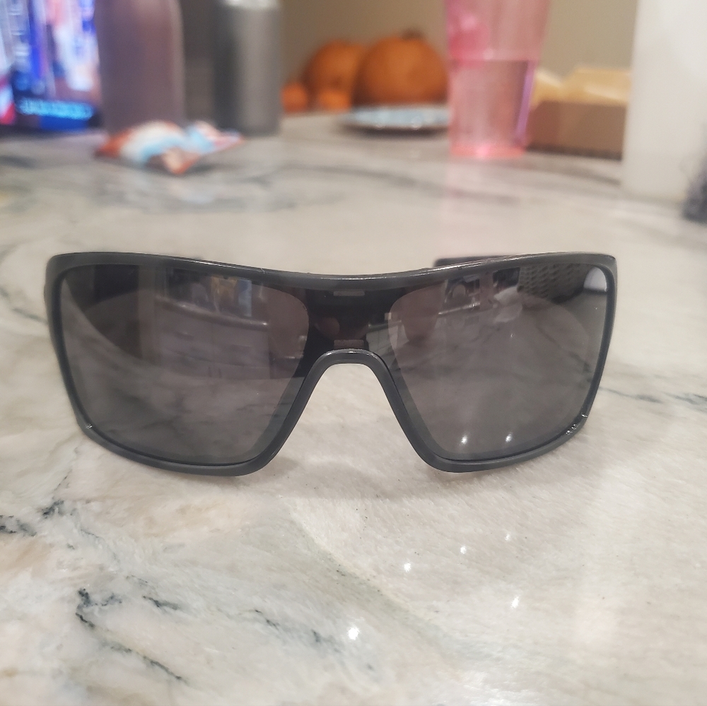 Oakley prizm polarized sunglasses